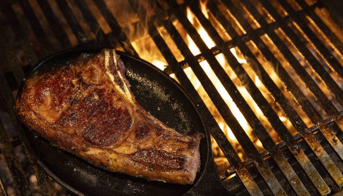 O segredo do churrasco: a ciência por trás do sabor dos cortes com osso