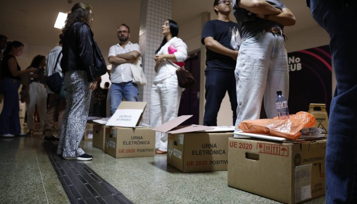 Observatório Eleitoral valida vitória de Lula e repudia ataques golpistas de Flávio Bolsonaro