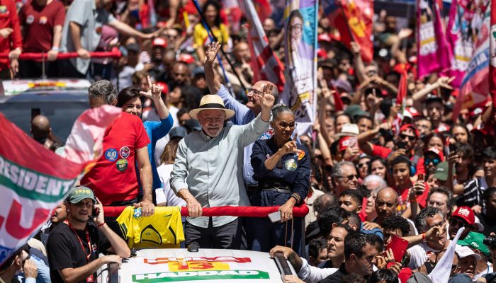Polícia militar de são paulo acusa campanha de lula e governo federal de descumprir ordem judicial na avenida paulista