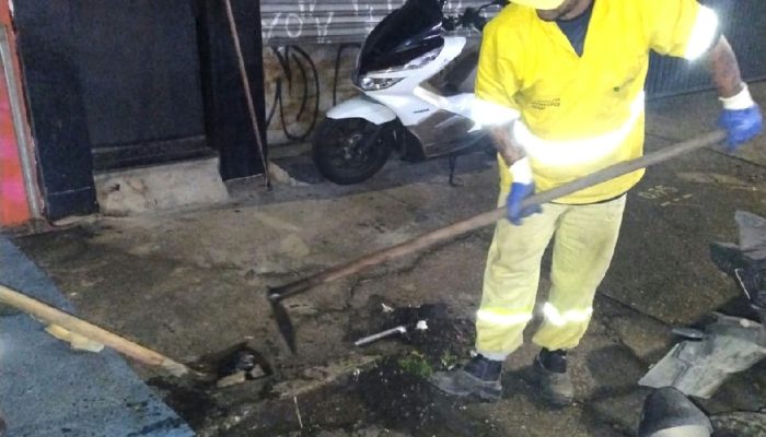 Prefeitura de Guarulhos intensifica limpeza de bueiros na Vila Galvão para evitar alagamentos