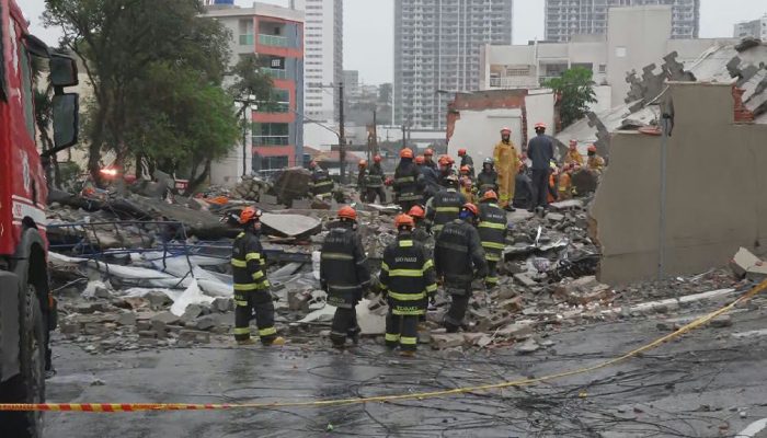Prefeitura de São Paulo investiga falhas na fiscalização de obra que desabou na Penha