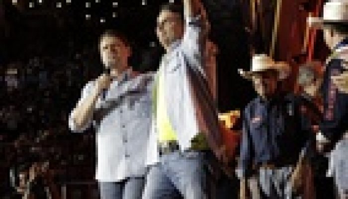PT aciona TSE para cassar chapa de Flávio Bolsonaro por abuso econômico em Barretos