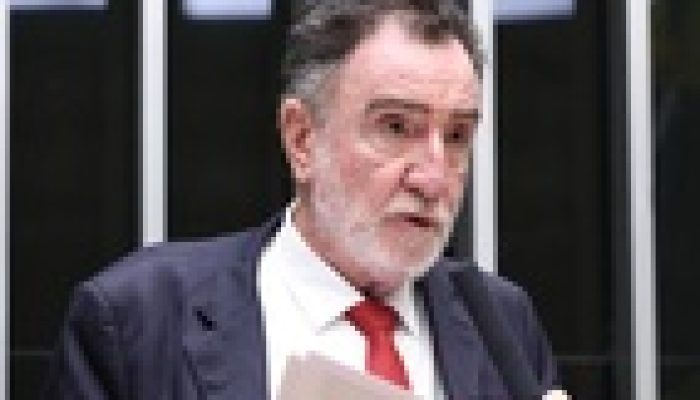 PT confirma Patrus Ananias como candidato ao governo de Minas Gerais