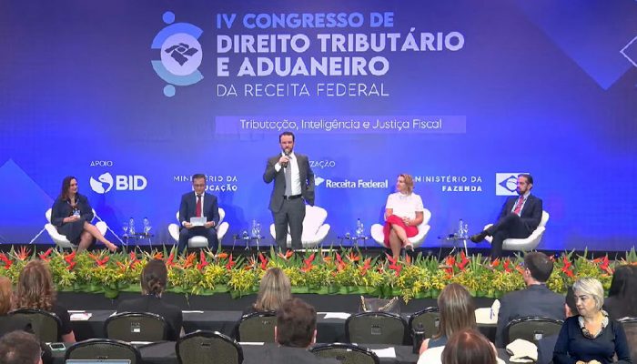 Receita Federal: Durigan defende órgão como pilar de inteligência estratégica para o Brasil
