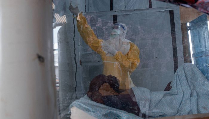República Democrática do Congo enfrenta escalada de casos de ebola com mais de 3 mil registros
