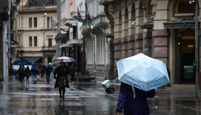 São Paulo sob alerta máximo de tempestades nesta segunda-feira (14)