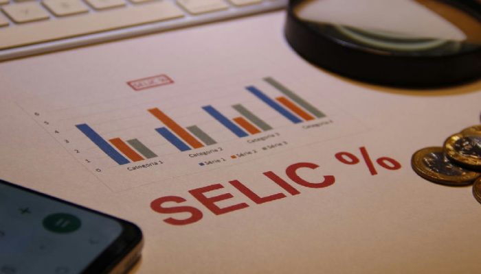 Selic: Mercado financeiro ajusta projeção da taxa básica de juros para 13,50%