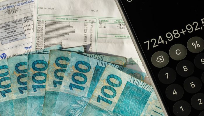 Setor público registra déficit de R$ 5,5 bilhões e dívida fica em 82,9% do PIB