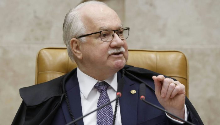 STF: Ministro Fachin dá 24 horas para PF detalhar custódia e estado de celular de Daniel Vorcaro
