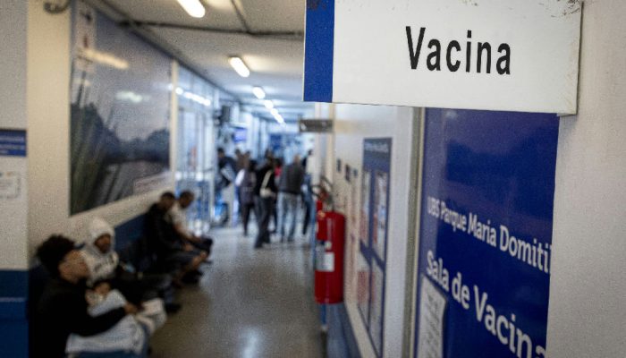 SUS amplia vacinação com Pneumo20 para idosos a partir de 85 anos