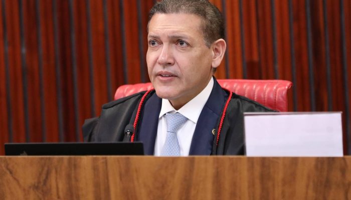 TSE arquiva processo do PT e libera R$ 4,96 bilhões do fundo eleitoral para 2026