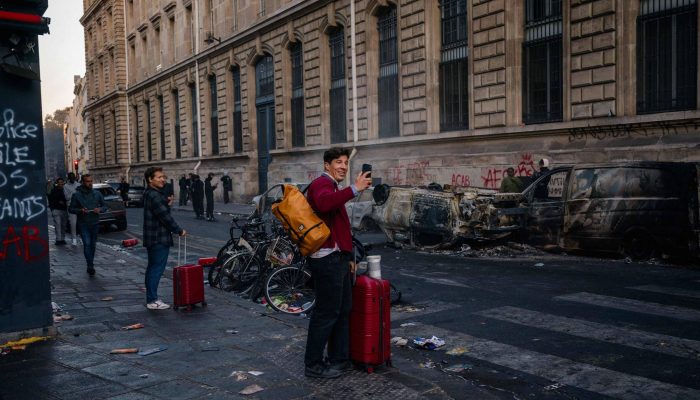 Turismo na europa exige atenção redobrada diante de onda de protestos