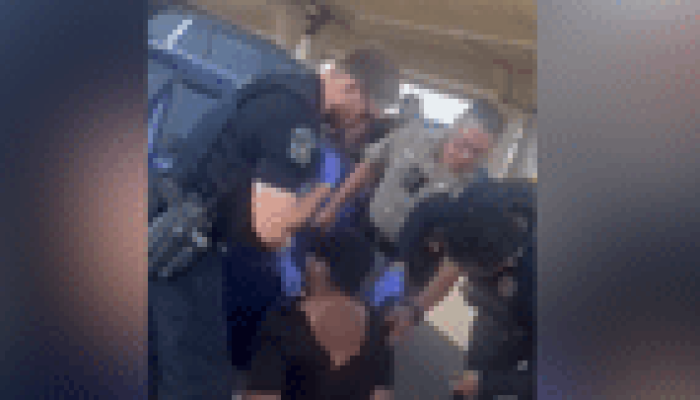 Venezuelano baleado por agente do ICE enfrenta audiência decisiva de deportação nos EUA