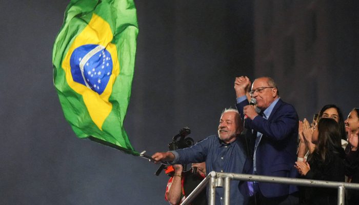 Vitória de Lula nas urnas barra tentações autocráticas, avalia Celso de Mello
